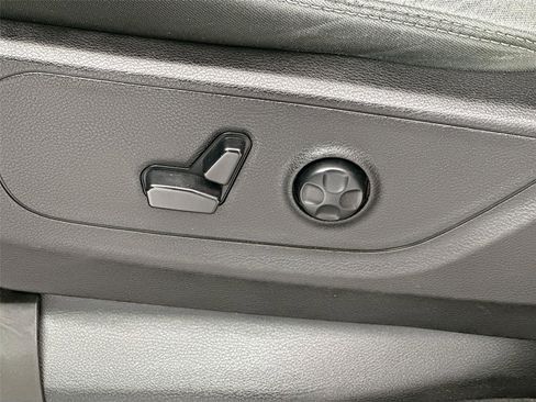 Used 2019 RAM 1500 Big Horn image 19