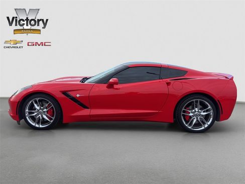 Used 2015 Chevrolet Corvette Stingray Coupe w/ 3LT Preferred Equipment Group image 3