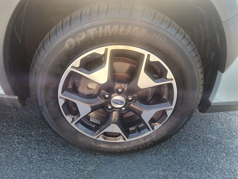 Used 2018 Subaru Crosstrek 2.0i Premium AWD/4WD image 8