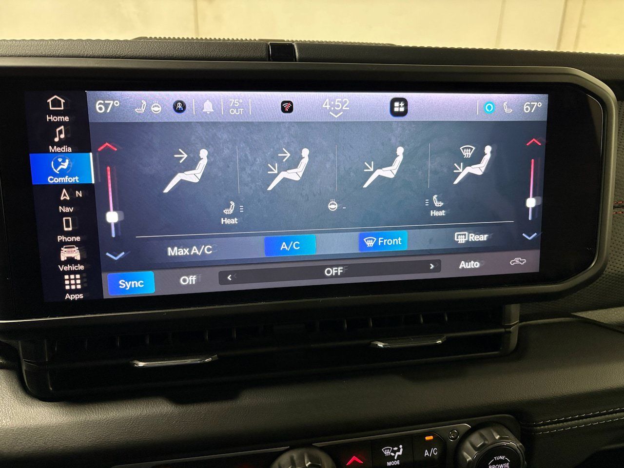 Used 2024 Jeep Gladiator Rubicon AWD/4WD image 20
