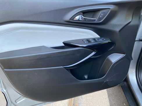 Used 2025 Chevrolet Trax LT w/ Driver Confidence Package image 21