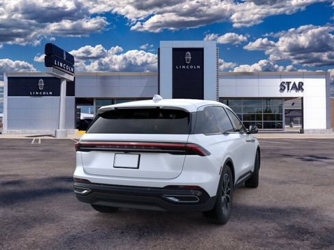 New 2026 Lincoln Nautilus Premier AWD/4WD image 8