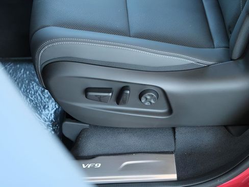 New 2024 VinFast VF 9 Plus AWD/4WD image 17