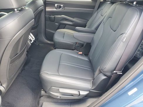 New 2026 Kia Sorento EX w/ EX Premium Package FWD image 21