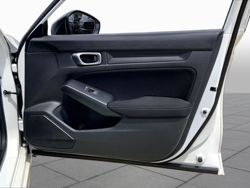 Used 2023 Honda Civic Sport image 23