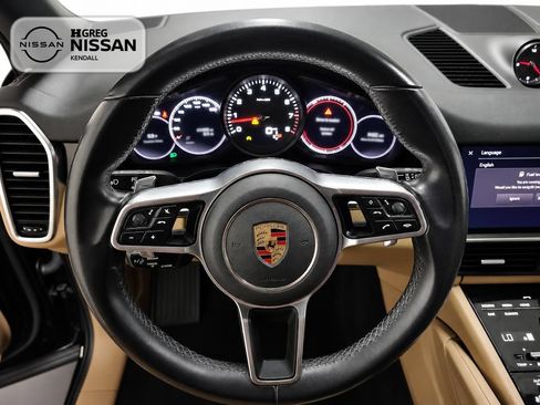 Used 2023 Porsche Cayenne Platinum Edition AWD/4WD image 7