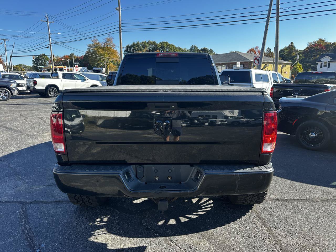 Used 2017 RAM 1500 Express w/ Black Ram 1500 Express Group AWD/4WD image 4