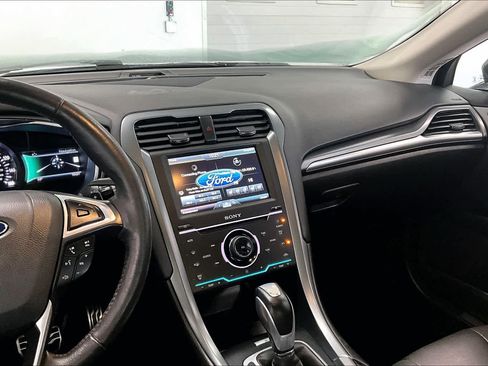 Used 2015 Ford Fusion Titanium image 14