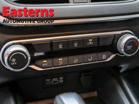 Used 2022 Nissan Altima 2.5 SV image 20