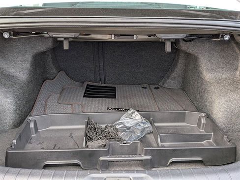 Used 2025 Nissan Altima 2.5 SR image 18