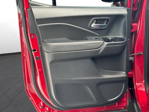 Used 2023 Honda Ridgeline RTL-E image 11