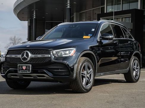 Used 2022 Mercedes-Benz GLC 300 4MATIC image 3