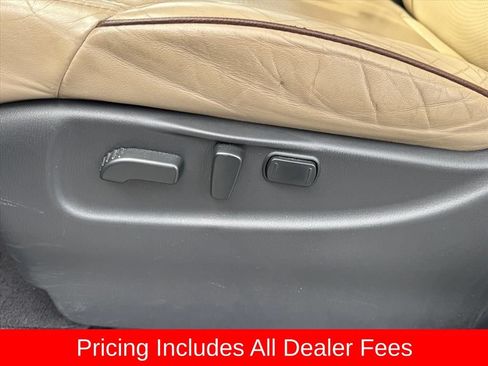Used 2018 Nissan Armada Platinum w/ Captain Seat Package RWD image 18