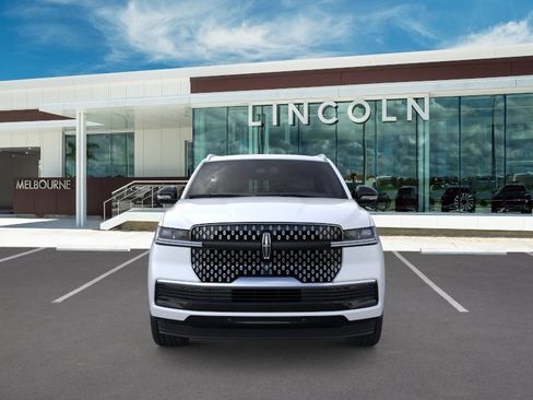 New 2026 Lincoln Navigator L Reserve AWD/4WD image 6