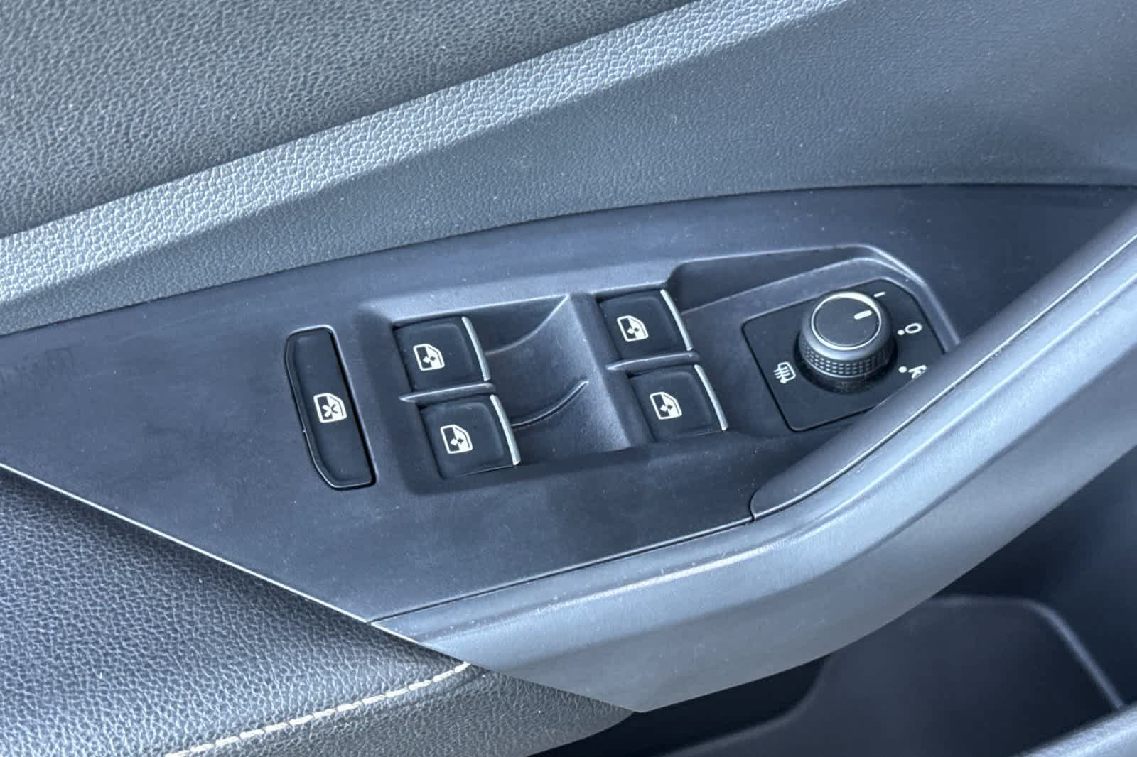 Used 2025 Volkswagen Jetta S FWD image 13