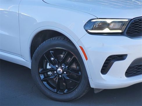 Certified 2023 Dodge Durango GT image 3