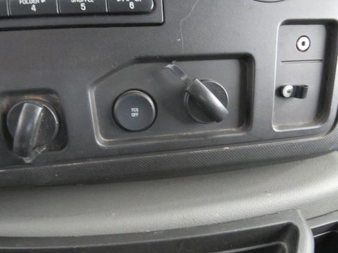 Used 2013 Ford E-150 and Econoline 150 w/ PWR Group image 21