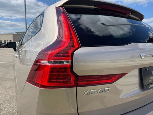 Used 2025 Volvo XC60 B5 Plus AWD/4WD image 12