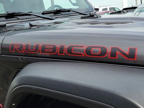 Used 2022 Jeep Wrangler Unlimited Rubicon w/ LED Lighting Group AWD/4WD image 6