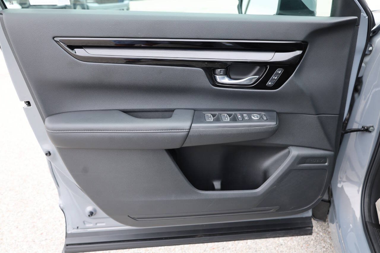Used 2026 Honda CR-V EX-L image 12