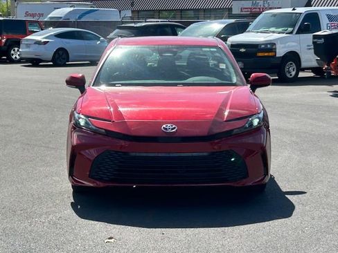 Used 2025 Toyota Camry LE FWD image 10