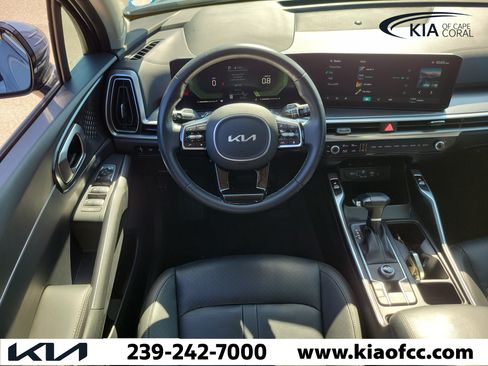 Certified 2024 Kia Sorento EX w/ Panoramic Sunroof Package FWD image 16