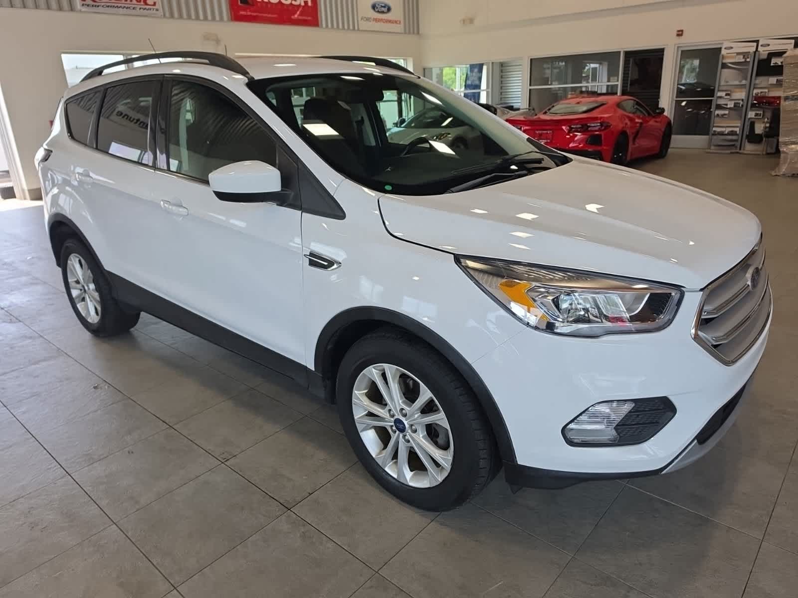 Used 2018 Ford Escape SEL FWD image 5