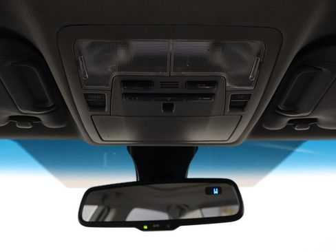 Used 2017 Toyota Camry XSE w/ Moonroof Package image 24