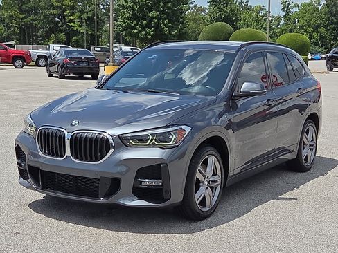 Used 2022 BMW X1 xDrive28i w/ M Sport Package AWD/4WD image 2
