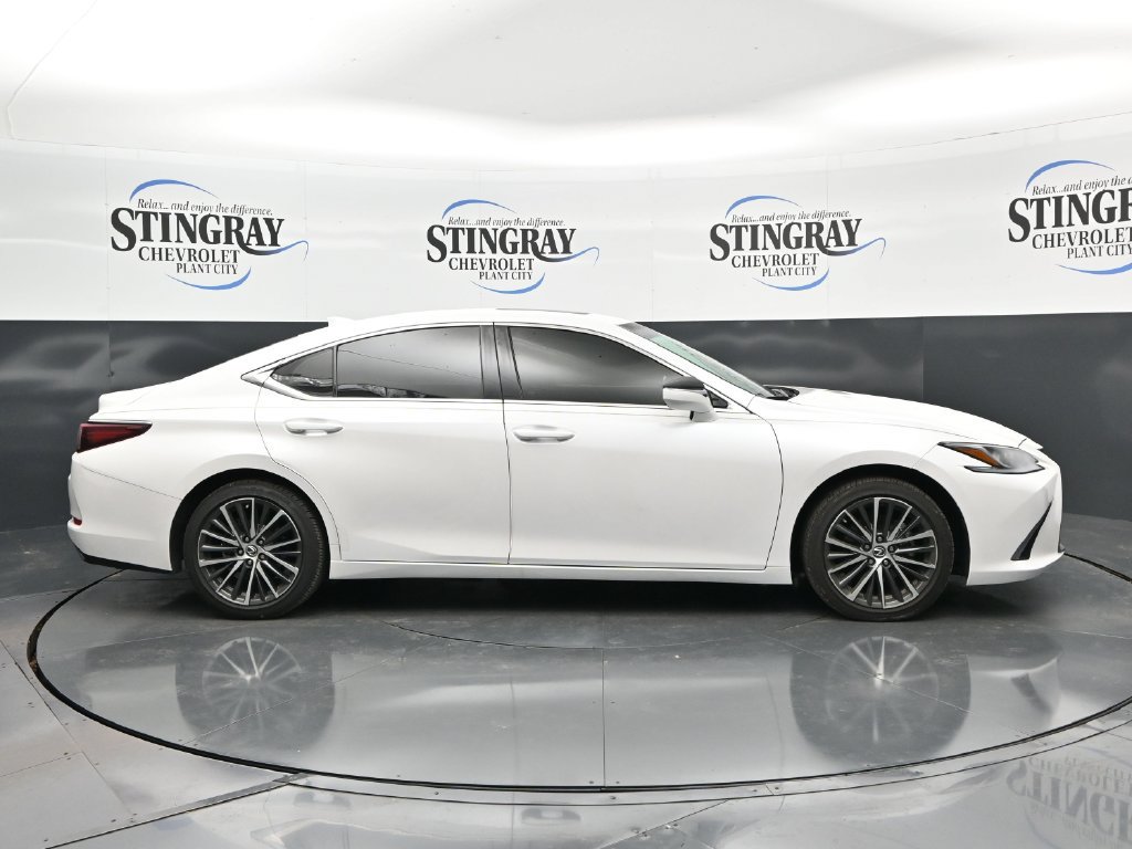 Used 2024 Lexus ES 350 w/ Premium Package FWD image 8