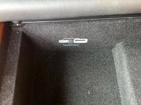 Used 2024 Jeep Grand Wagoneer Series III w/ HD Trailer Tow Package image 19