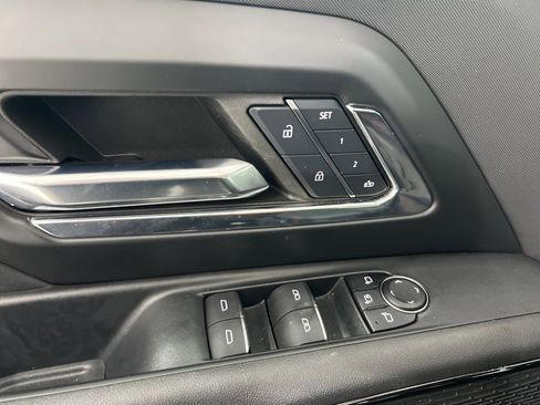 New 2024 Chevrolet Silverado EV RST image 19