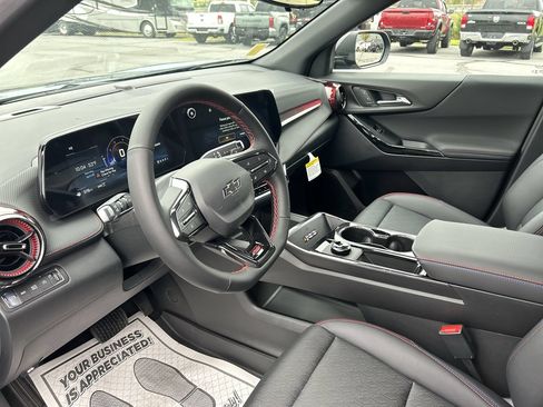Used 2026 Chevrolet Equinox RS AWD/4WD image 25