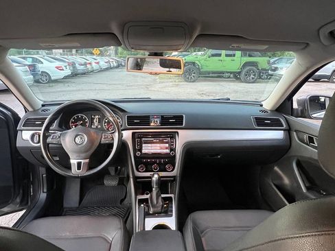 Used 2013 Volkswagen Passat 2.5 SE FWD image 21