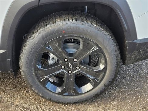 New 2026 Chevrolet Equinox LT image 4