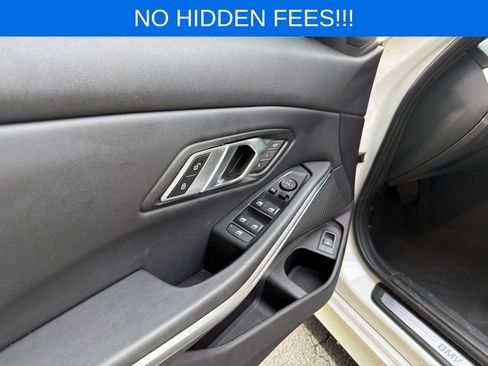 Used 2022 BMW 330i Sedan w/ Convenience Package RWD image 9