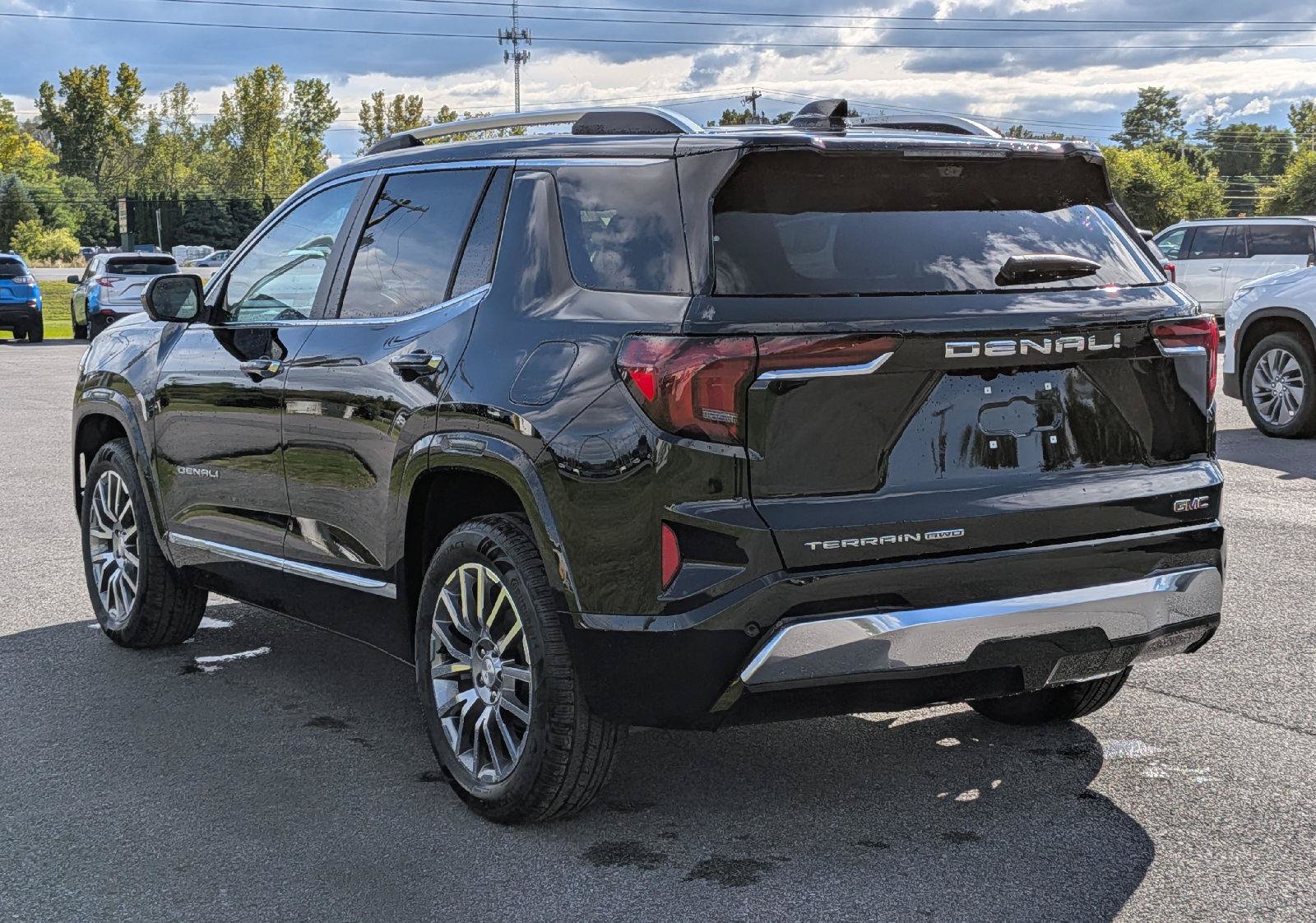 New 2027 GMC Terrain Denali AWD/4WD image 7