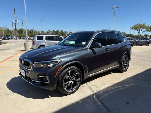 Used 2022 BMW X5 sDrive40i w/ Premium Package RWD image 4