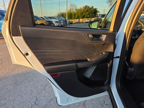 Used 2025 Ford Escape Active image 20