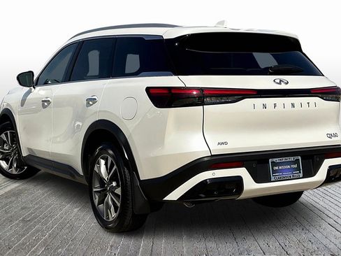 Certified 2025 INFINITI QX60 Luxe image 6