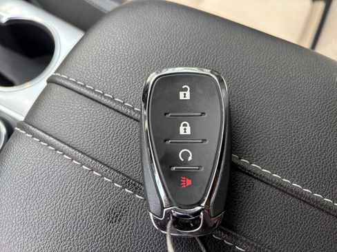 Used 2026 Chevrolet Blazer LT FWD image 19