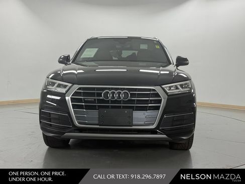 Used 2019 Audi Q5 2.0T Premium Plus w/ Premium Plus Package AWD/4WD image 2