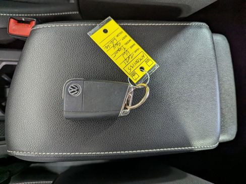 Used 2021 Volkswagen Tiguan SE R-Line AWD/4WD image 29