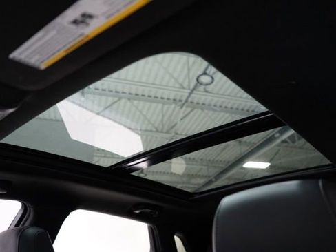 Used 2023 Cadillac XT5 Premium Luxury image 18