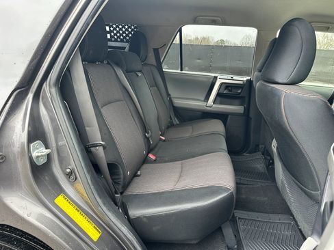 Used 2013 Toyota 4Runner SR5 RWD image 12