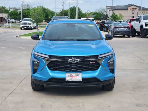 New 2026 Chevrolet Trax RS w/ Sunroof Package FWD image 6