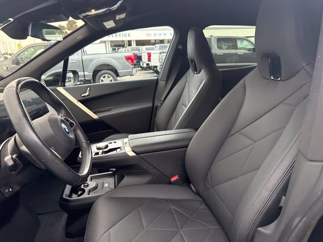 Used 2024 BMW iX xDrive50 AWD/4WD image 11