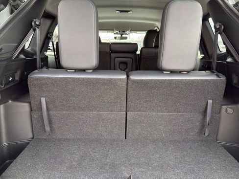 Used 2025 Mitsubishi Outlander SE image 36