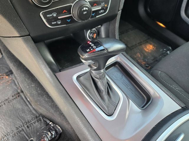 Used 2023 Dodge Charger SXT RWD image 13