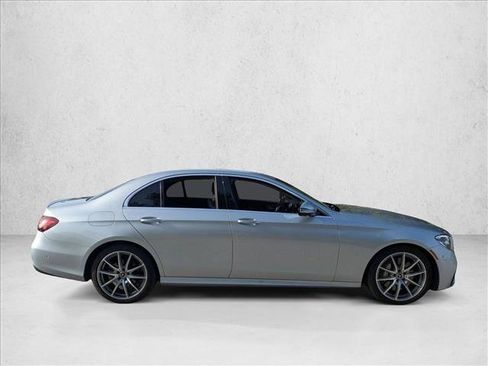 Certified 2022 Mercedes-Benz E 350 Sedan image 3